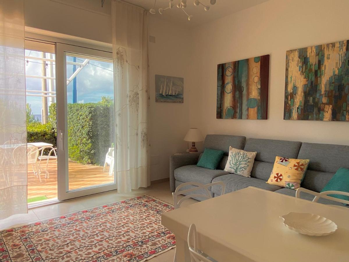 Villetta Frontemare Torre Suda Salento Eksteriør billede